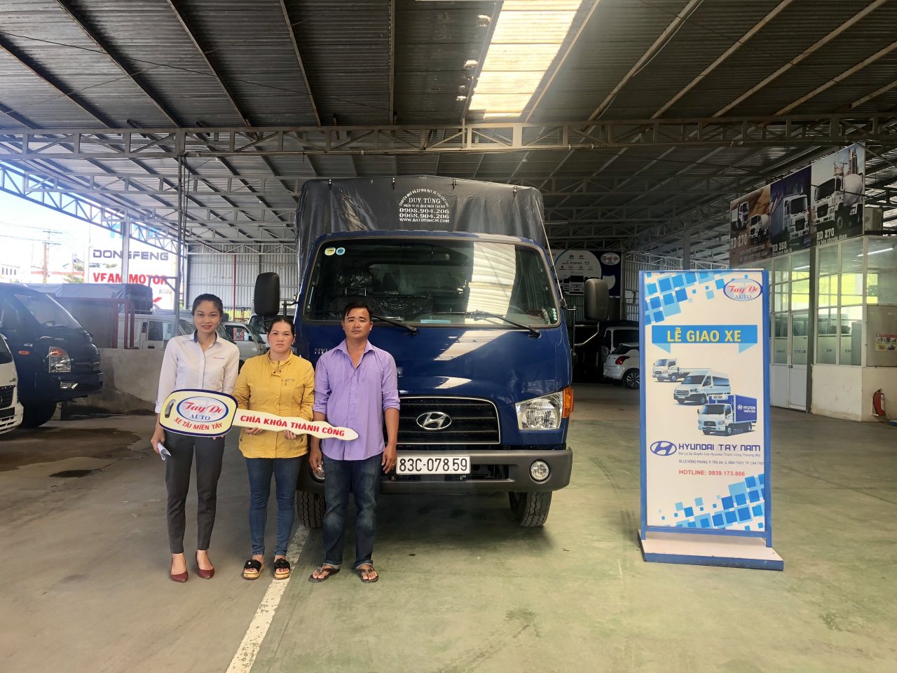 chị Thúy ở Đồng Tháp với nhu cầu mua xe tải mui bạc đã quyết định chọn mua xe tải Hyundai tại Đại Lý Hyundai Miền Nam.